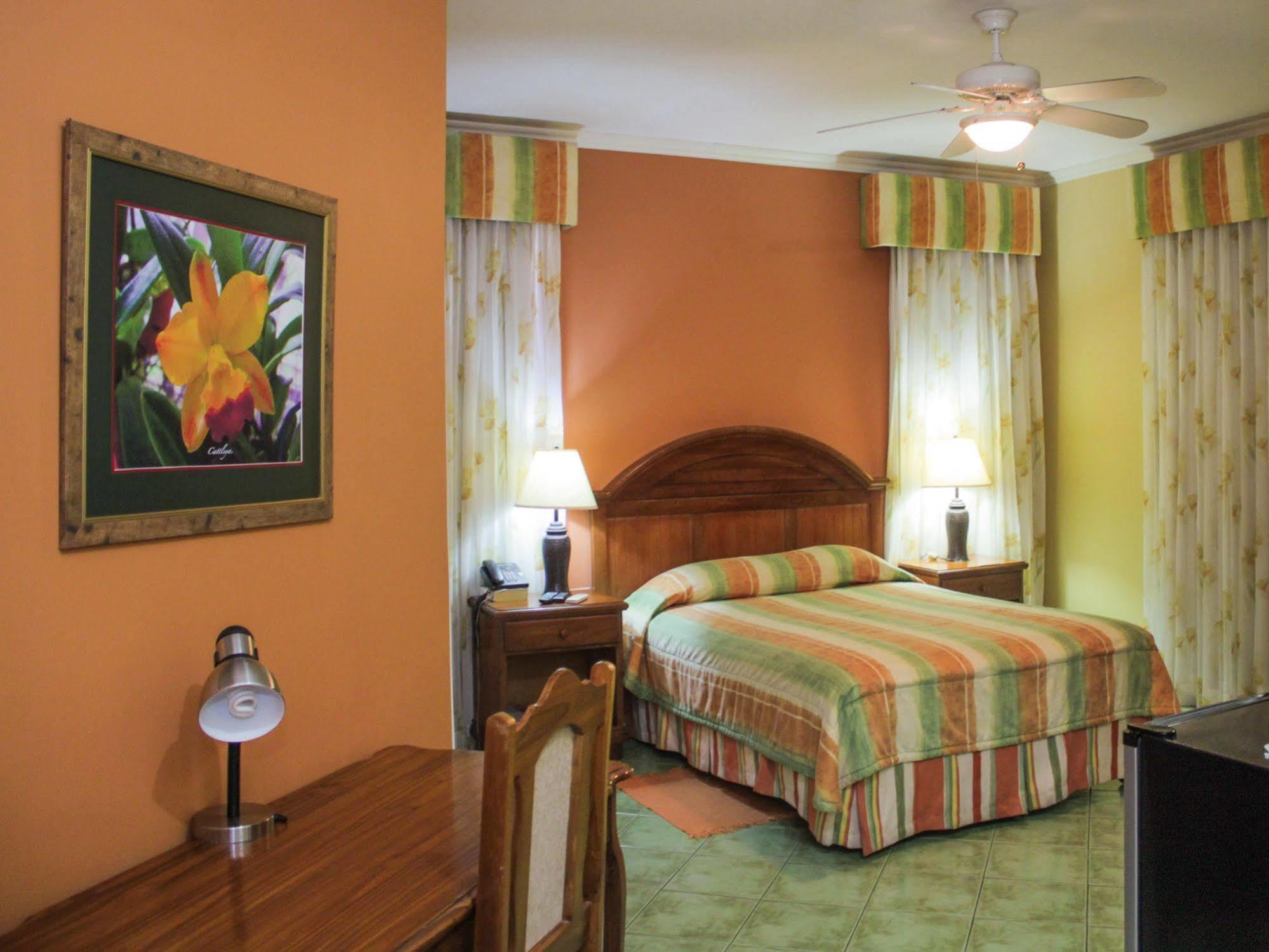Port of Spain L'Orchidee Boutique Hotel מראה חיצוני תמונה