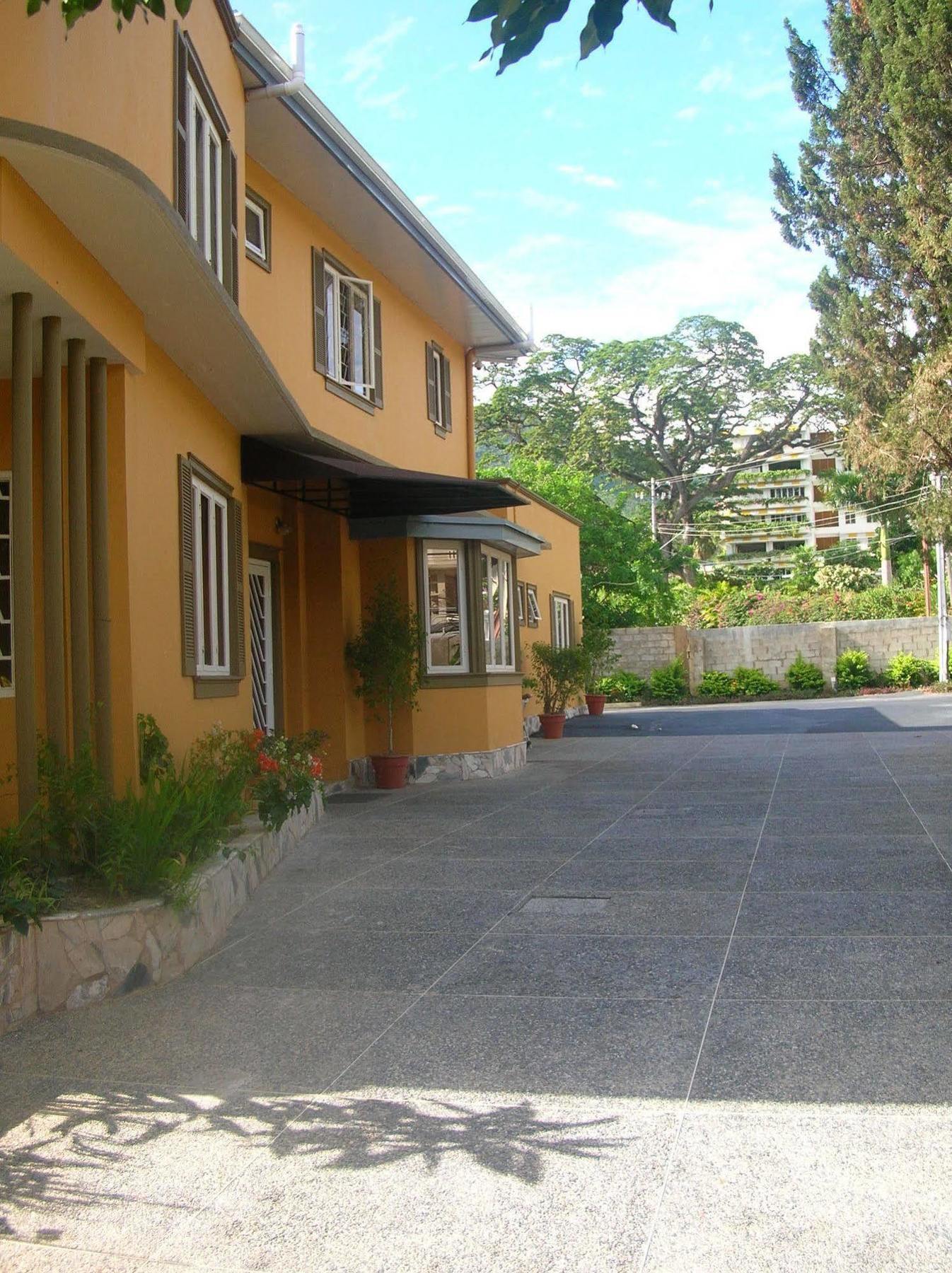 Port of Spain L'Orchidee Boutique Hotel מראה חיצוני תמונה
